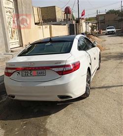 هيونداي أزيرا